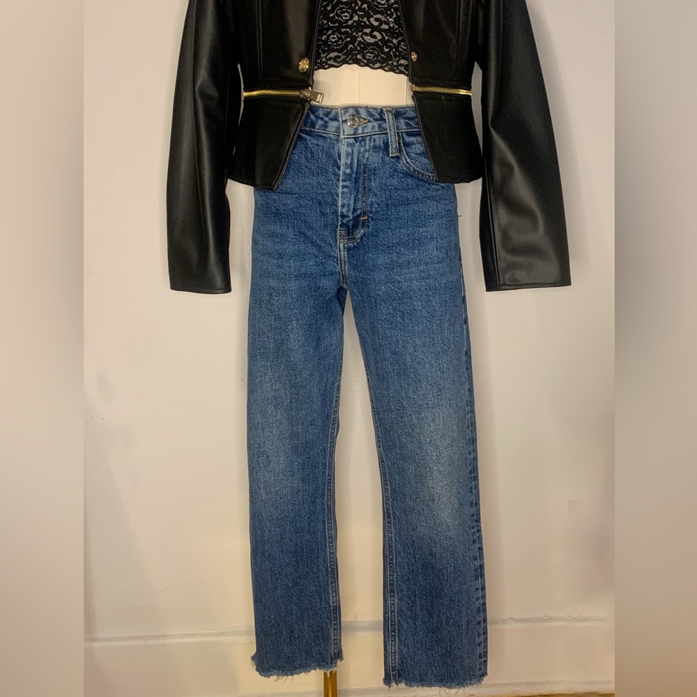 Topshop Straight-Leg Jeans